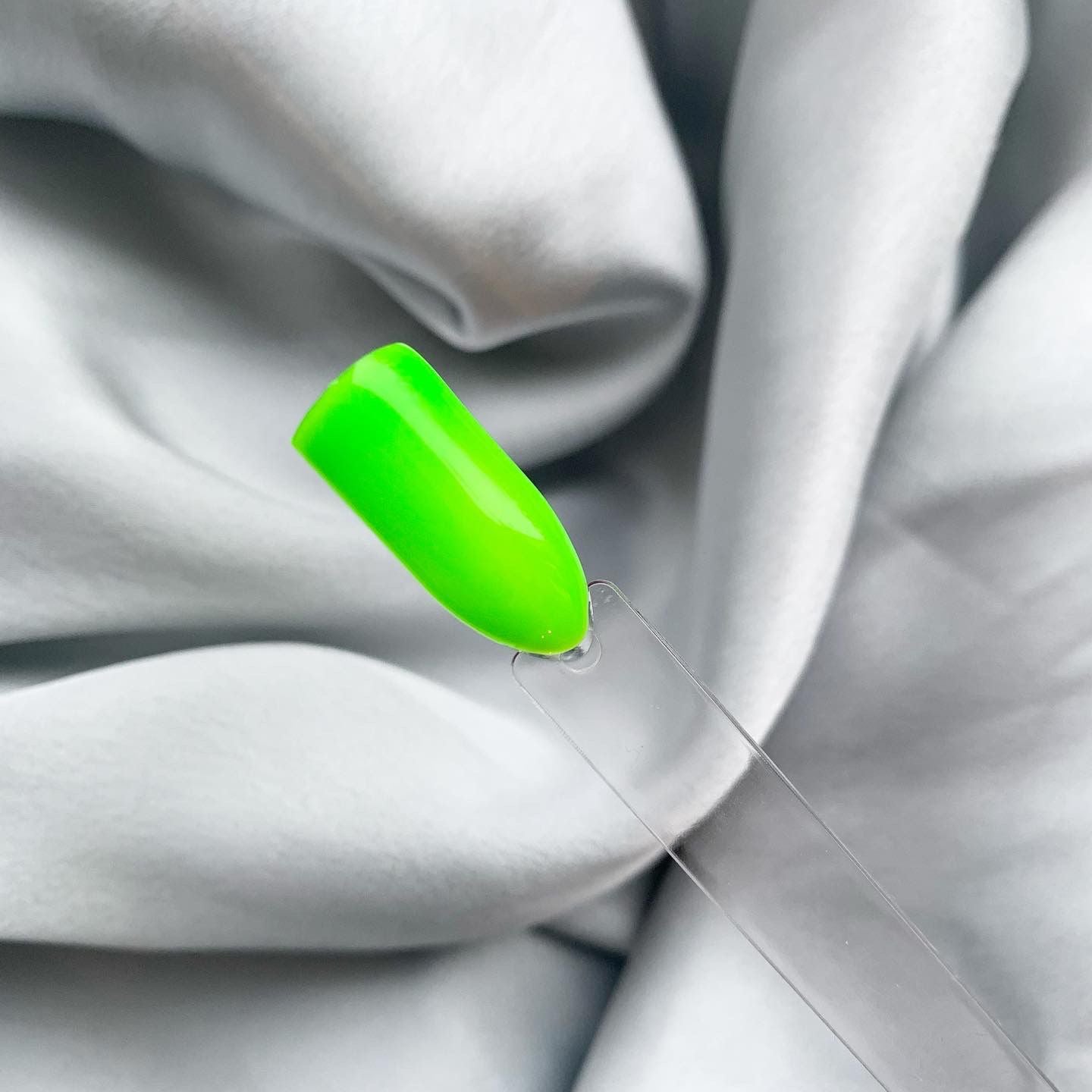 Beautishop Gel Polish - Neon Green (15 ml)
