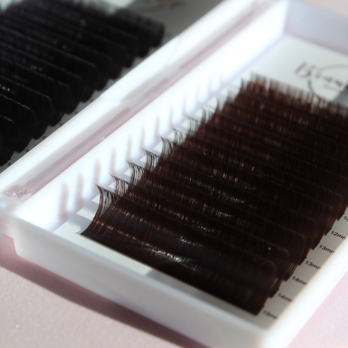 Chocolate Brown Lashes – Nyhet!